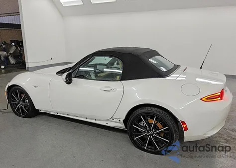 2024 Mazda Mx-5 Miata Grand Touring z USA, uszkodzony, nr VIN JM1NDAD70R0609433